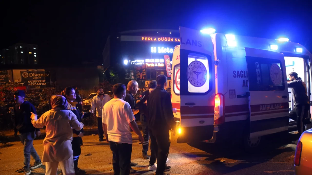 Kastamonu’da zincirleme kaza: Yardım etmeye çalışanlara çarptı, 6 yaralı