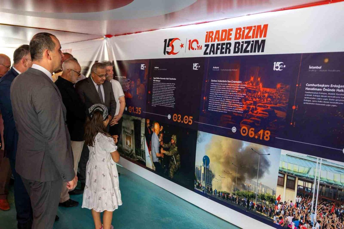 Iğdır'da '15 Temmuz Anma Çadırı' ziyarete açıldı