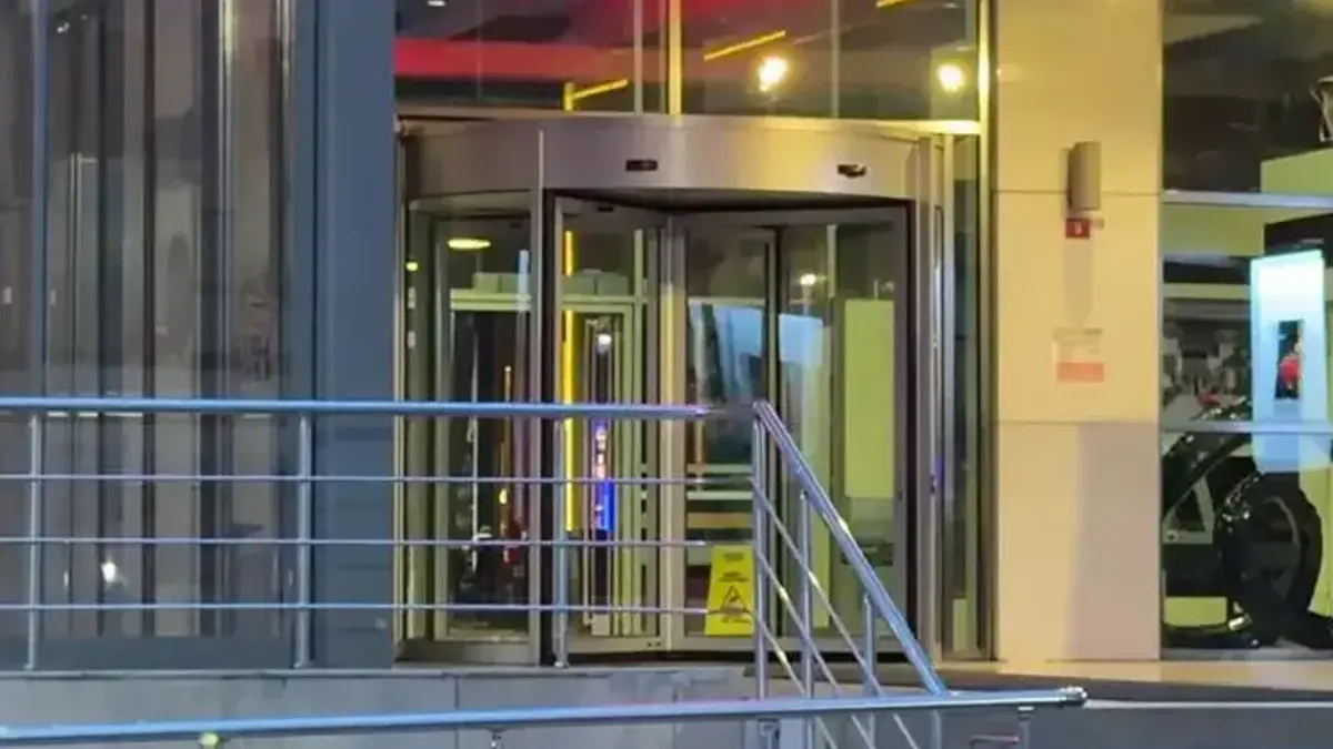 Ahbap'ın Maslak'taki genel merkezi ilk kez görüntülendi! Aramaların ardından ofis tamamen boşaltıldı