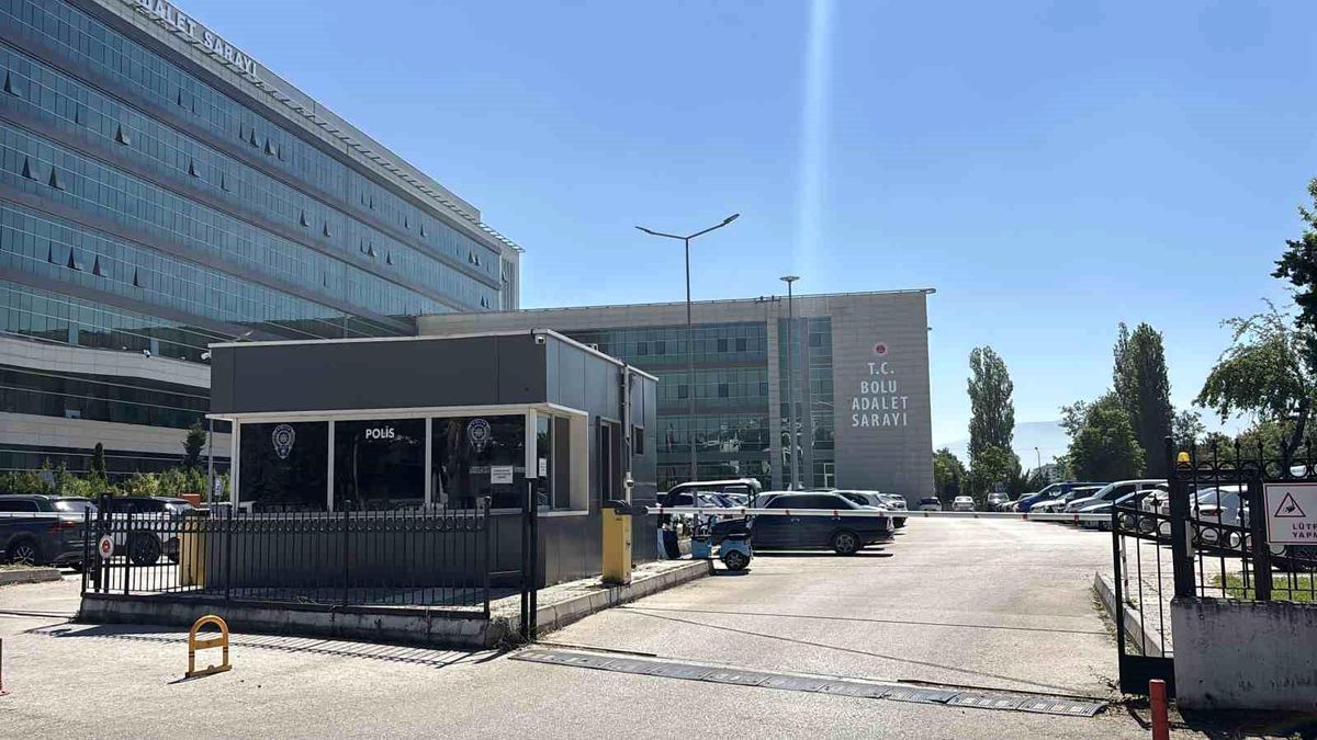 Bolu adliyesinde HSK kararnamesi: 7 isim gitti, 4 isim geldi