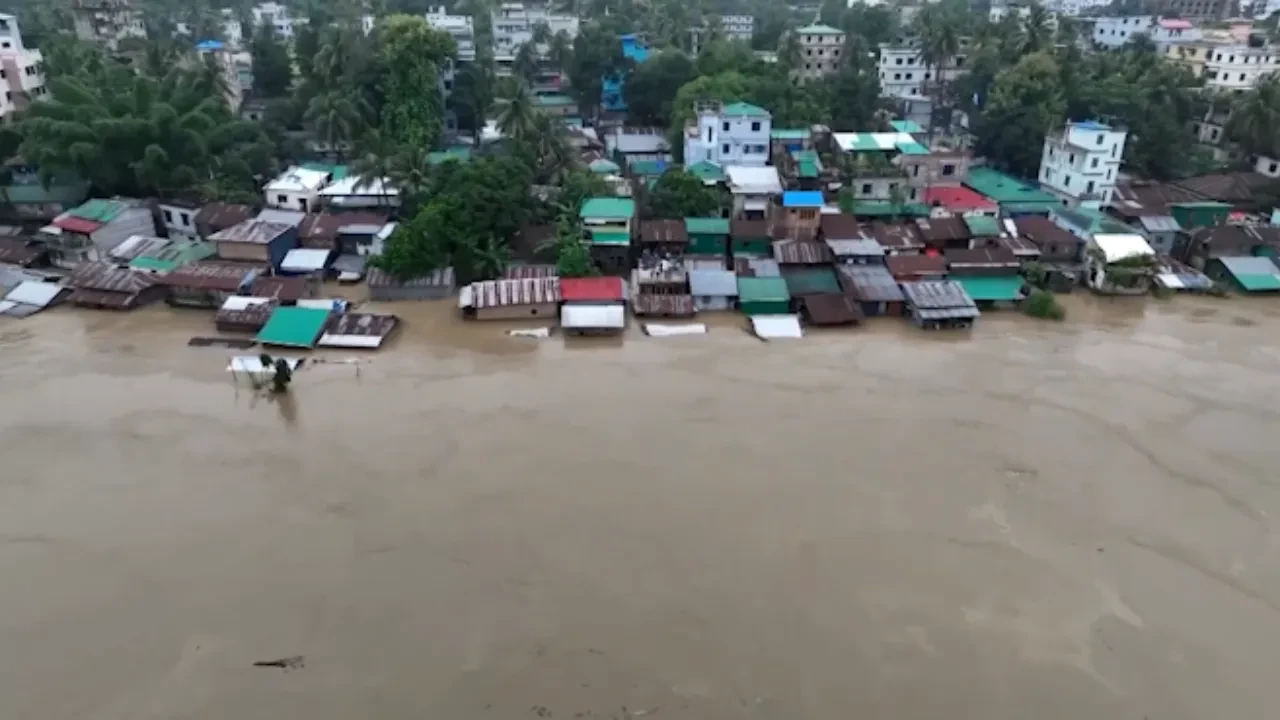 Sel ve heyelan onlarca kişiyi öldürdü! Bangladeş'te durum vahim