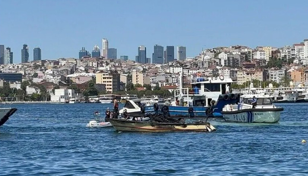 İstanbul'da tekne yangını