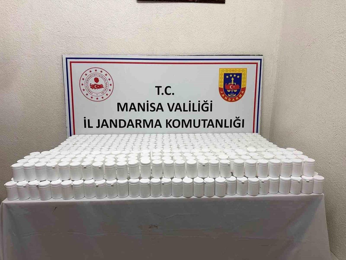 Akhisar'da 50 binden fazla sentetik hap ele geçirildi