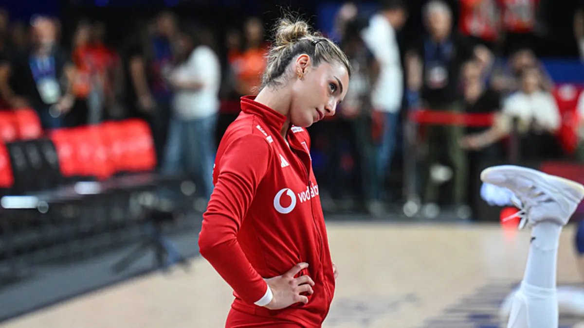VakıfBank, Eylül Akarçeşme Yatgın'ı renklerine bağladı