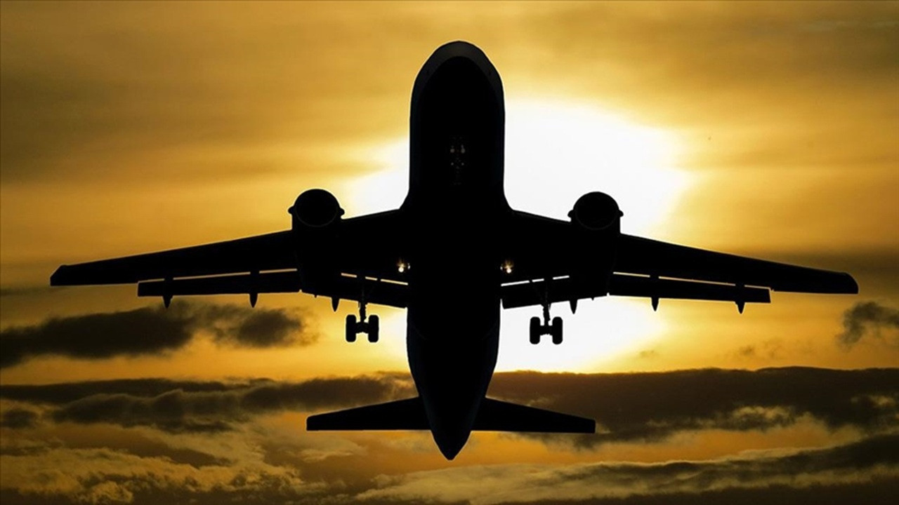 Ryanair'in ebeveynlerden aldığı 'çocuk koltuğu' ücreti soruşturmalık oldu