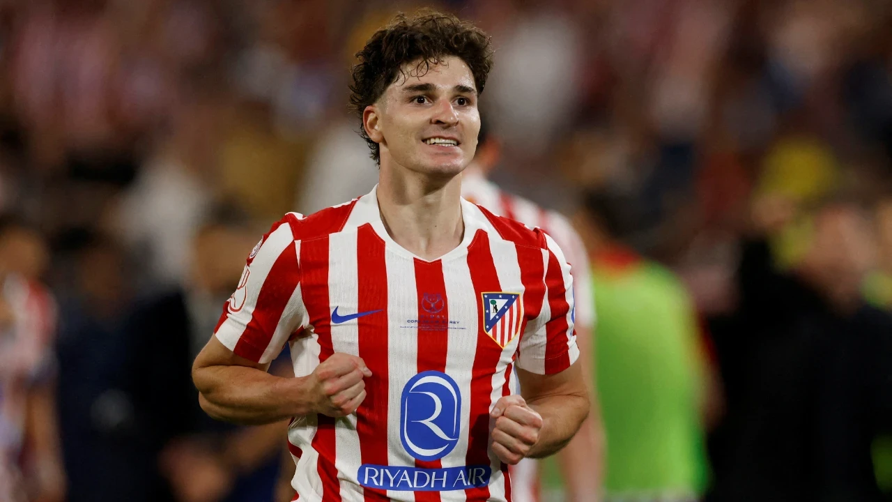 Atletico Madrid'den, Julian Alvarez açıklaması: 'Kararı Barcelona'ya ilettik'
