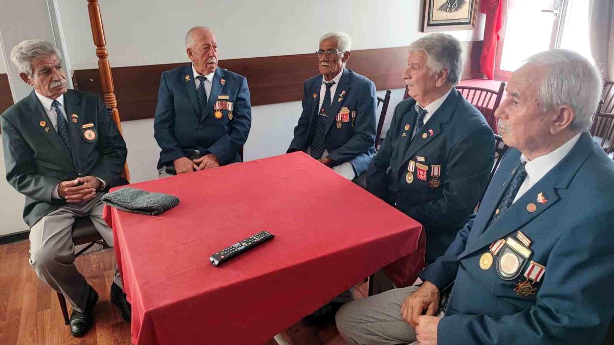 Kıbrıs Barış Harekatı'nın 52. yılında gazilerden vatan sevgisi mesajı