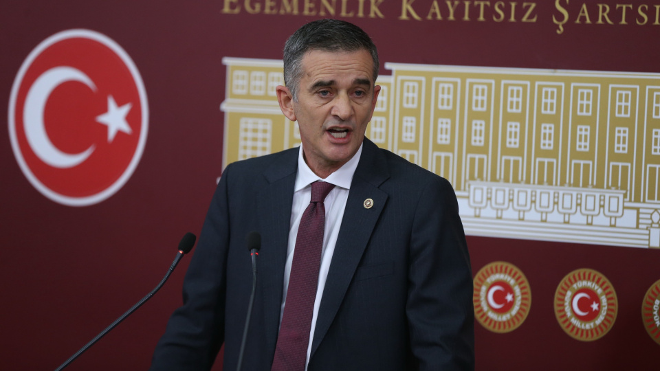 Ümit Dikbayır CHP'den istifa etti