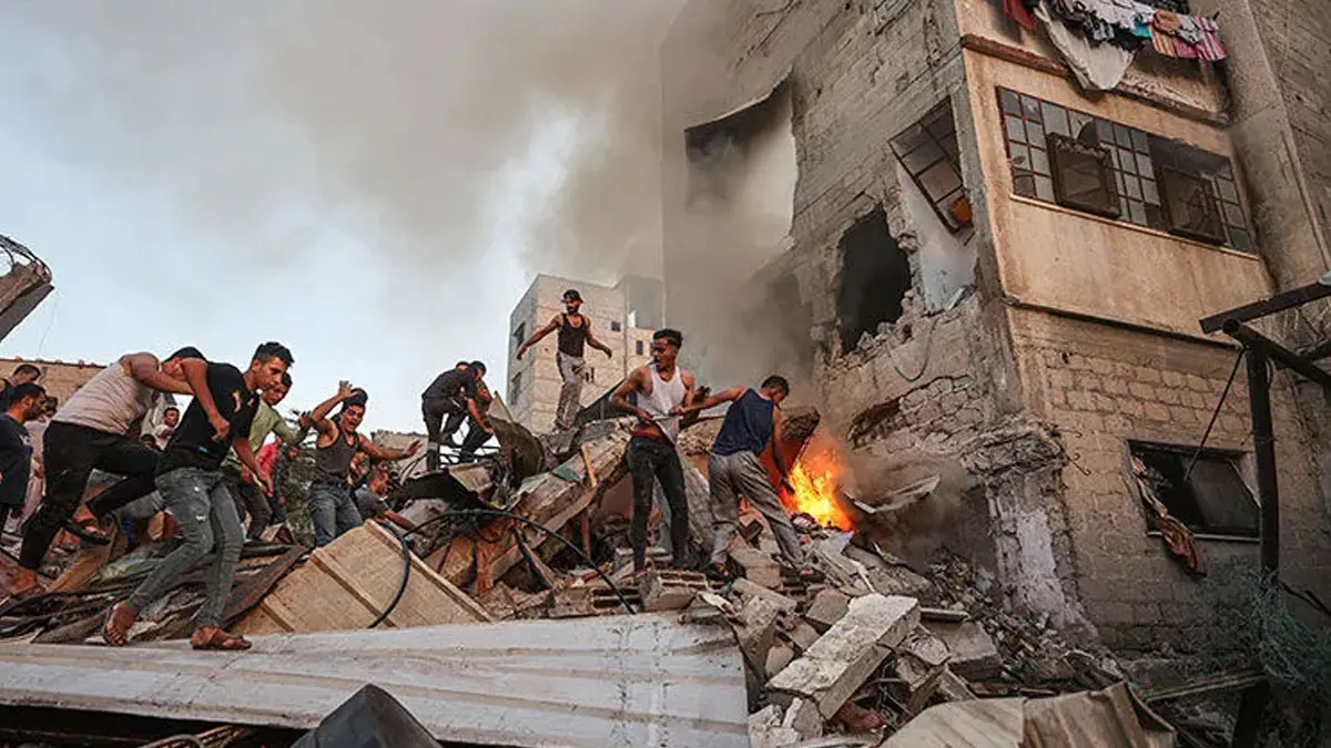 Katil İsrail'den Gazze'ye hava saldırısı! 2 kişi hayatını kaybetti