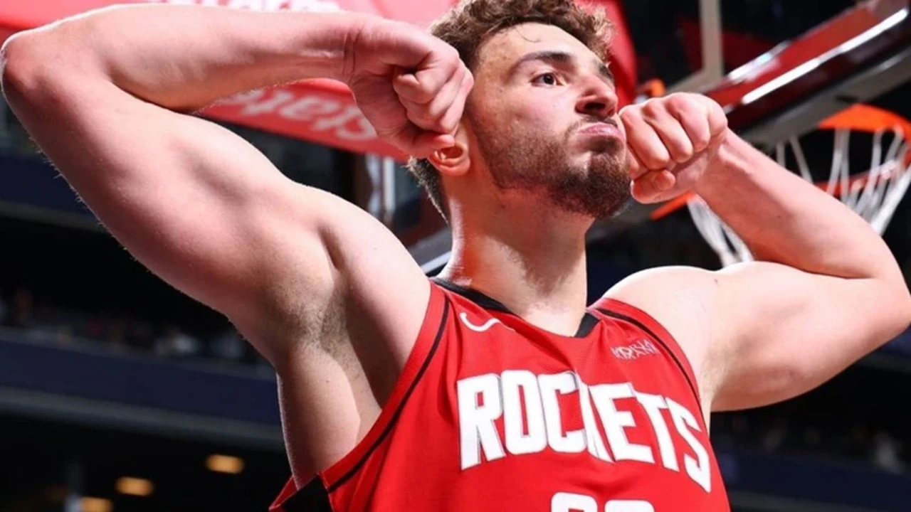 NBA yıldızı Alperen Şengün kesenin ağzını açtı! Ailesine servet değerinde hediye