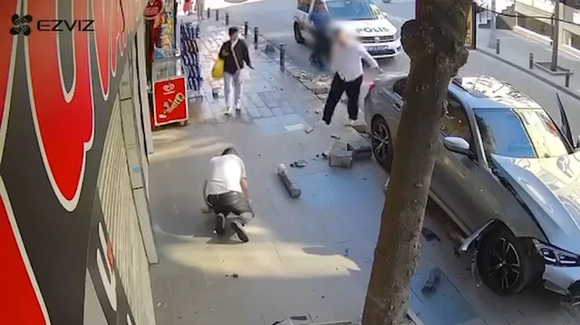 Vicdansızlığın böylesi: Çarptığı yaralıyı bırakıp aracın hasarını inceledi