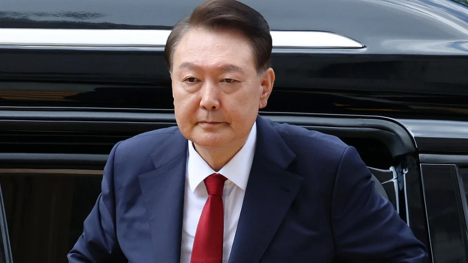 Yoon Suk Yeol'a anket davasında 2 yıl hapis cezası