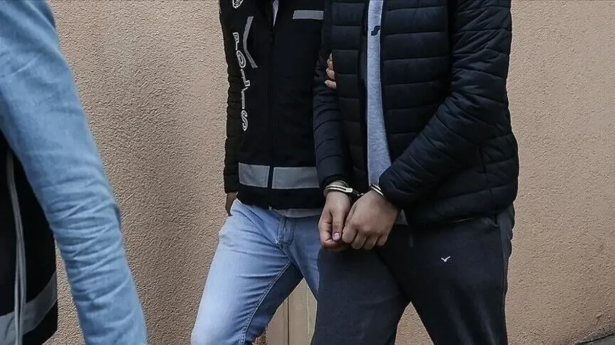 İzmir merkezli yasa dışı bahis operasyonu! 20 kişi tutuklandı
