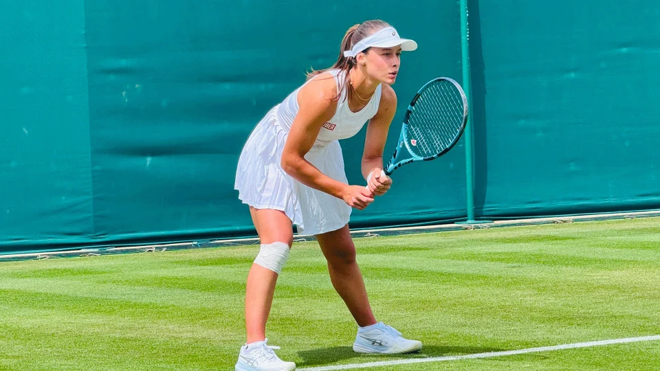 Zeynep Sönmez, Wimbledon'da rakibi Ann Li'yi yenerek bir üst tura yükseldi
