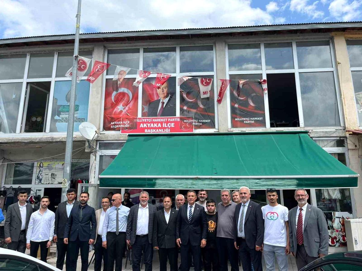 MHP Akyaka'da güven tazeledi: Erhan Aktaş yeniden ilçe başkanı seçildi