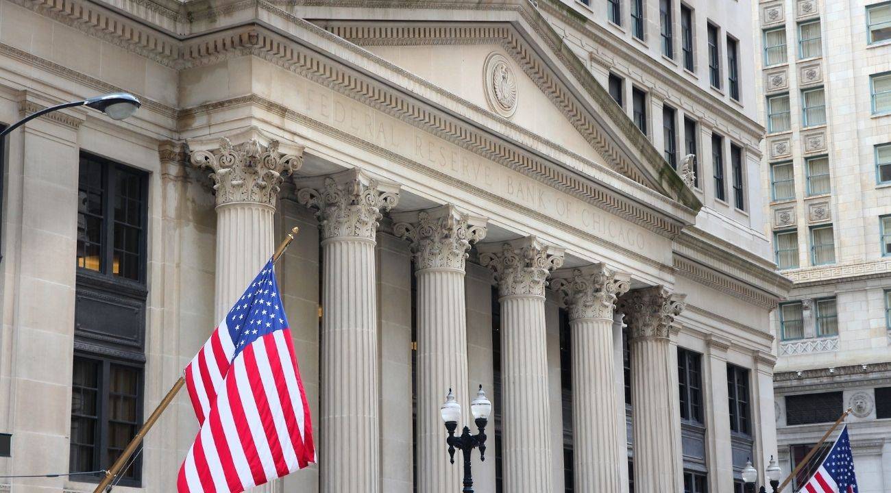 Fed için dengeler değişti: Faiz artırımı ihtimali indirimin önüne geçti