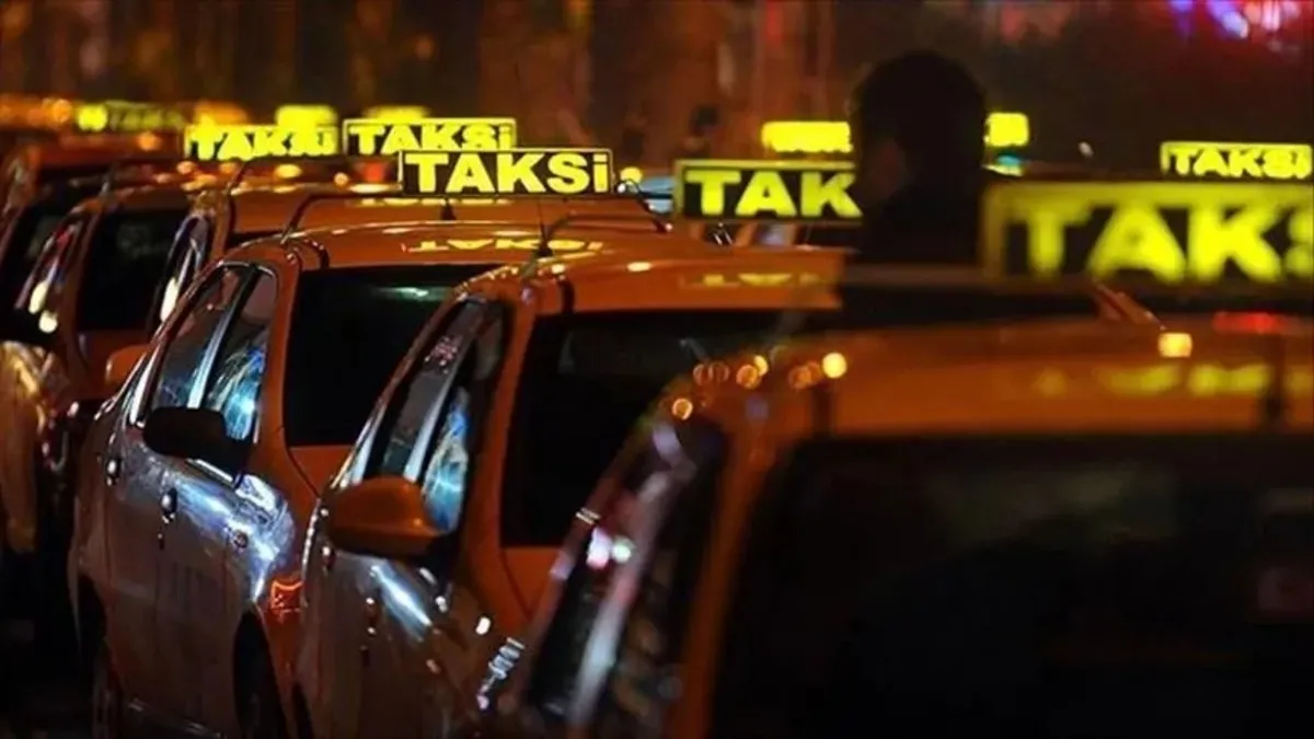 Ankara'da taksi şoförlerine 'NATO' imajı! Gri pantolon ve beyaz gömlek zorunluluğu