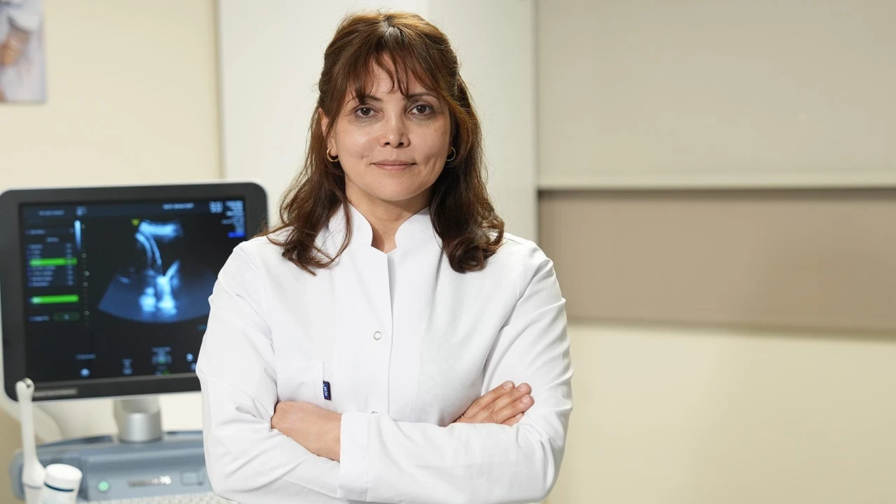 Deniz mi havuz mu? Anne adayları için güvenli tercih hangisi? Uzman isim yanıtladı