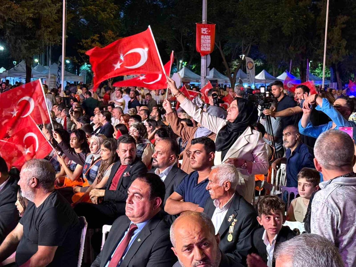 Diyarbakır'da 15 Temmuz Demokrasi ve Milli Birlik Günü etkinlikleri düzenlendi