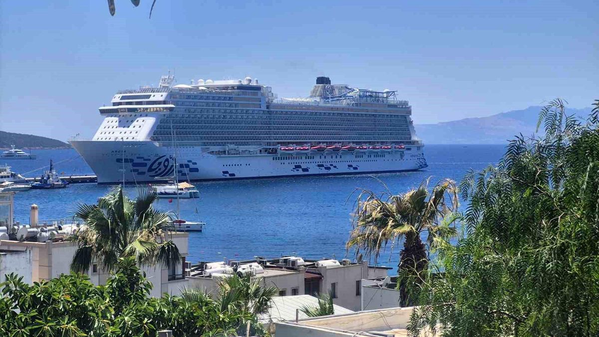 Bodrum'a 1532 yolcu ile geldi