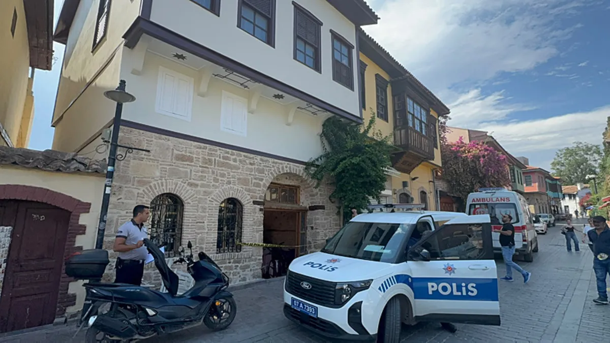 Antalya’da esrarengiz ölüm: Almanya vatandaşı evinde ölü bulundu!