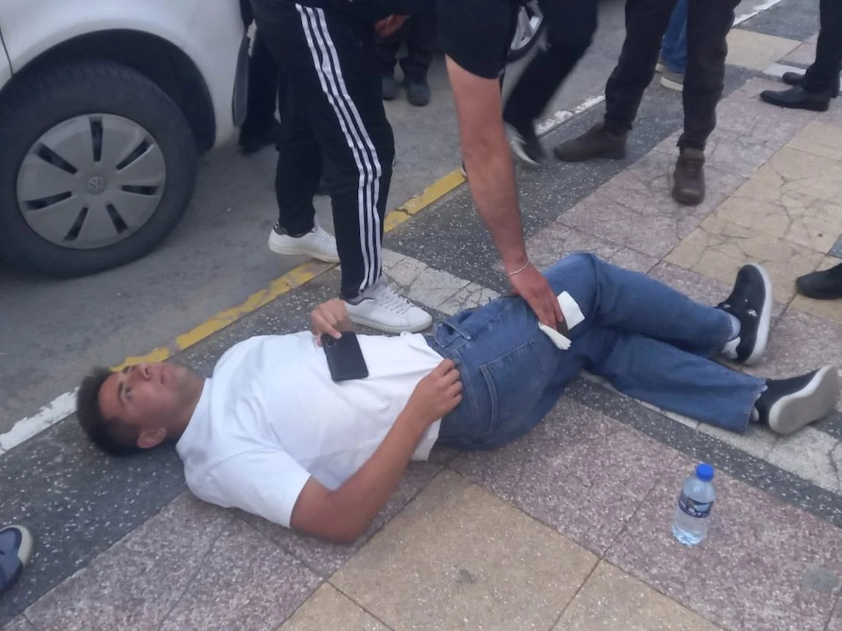 Aksaray'da 'Neden yan baktın?' tartışması kanlı bitti: Bacağından bıçaklandı