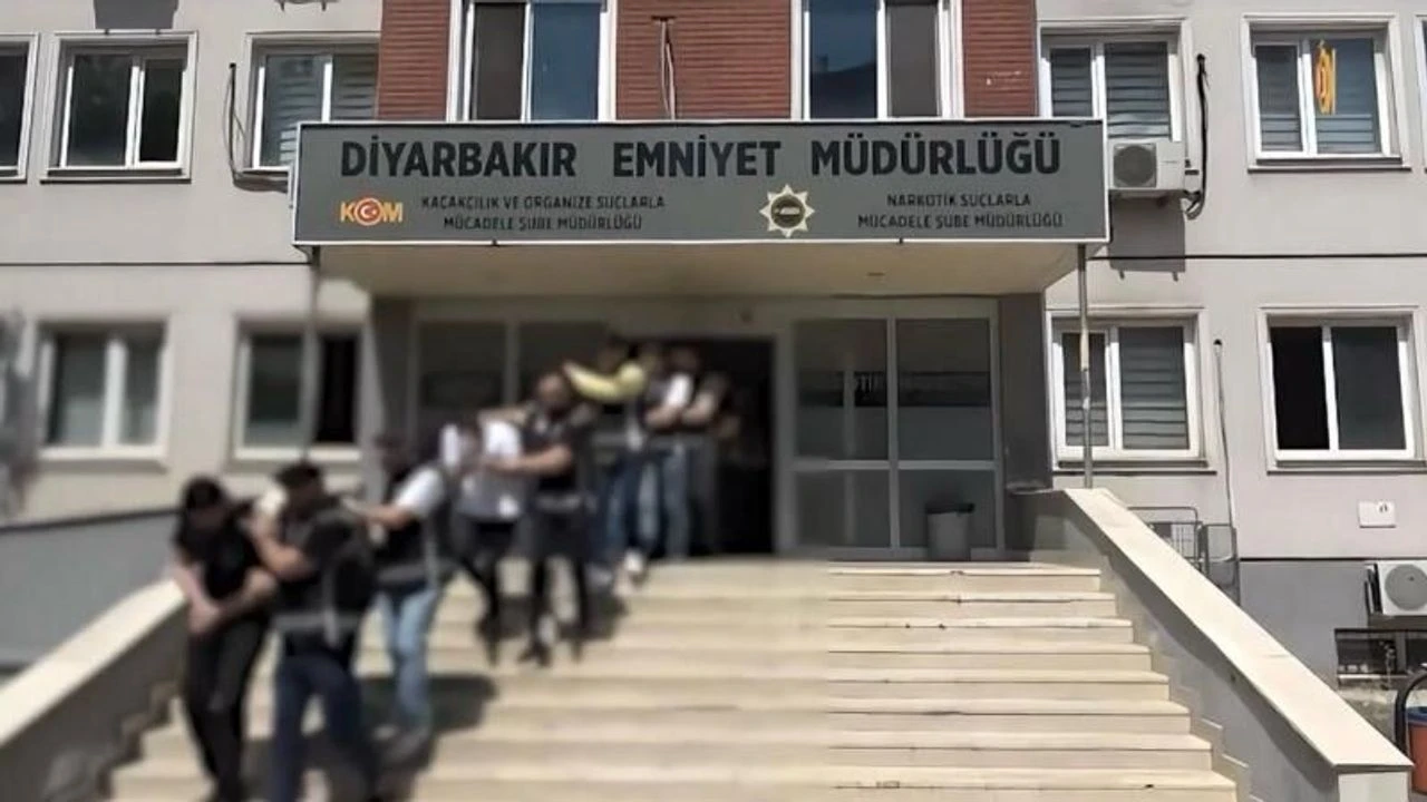 Diyarbakır'da silahlı suç örgütüne operasyon: 15 tutuklama