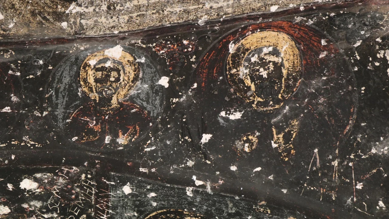 Erzurum'da 1100 yıllık çığlık: Hz. Meryem fresklerini kazıdılar