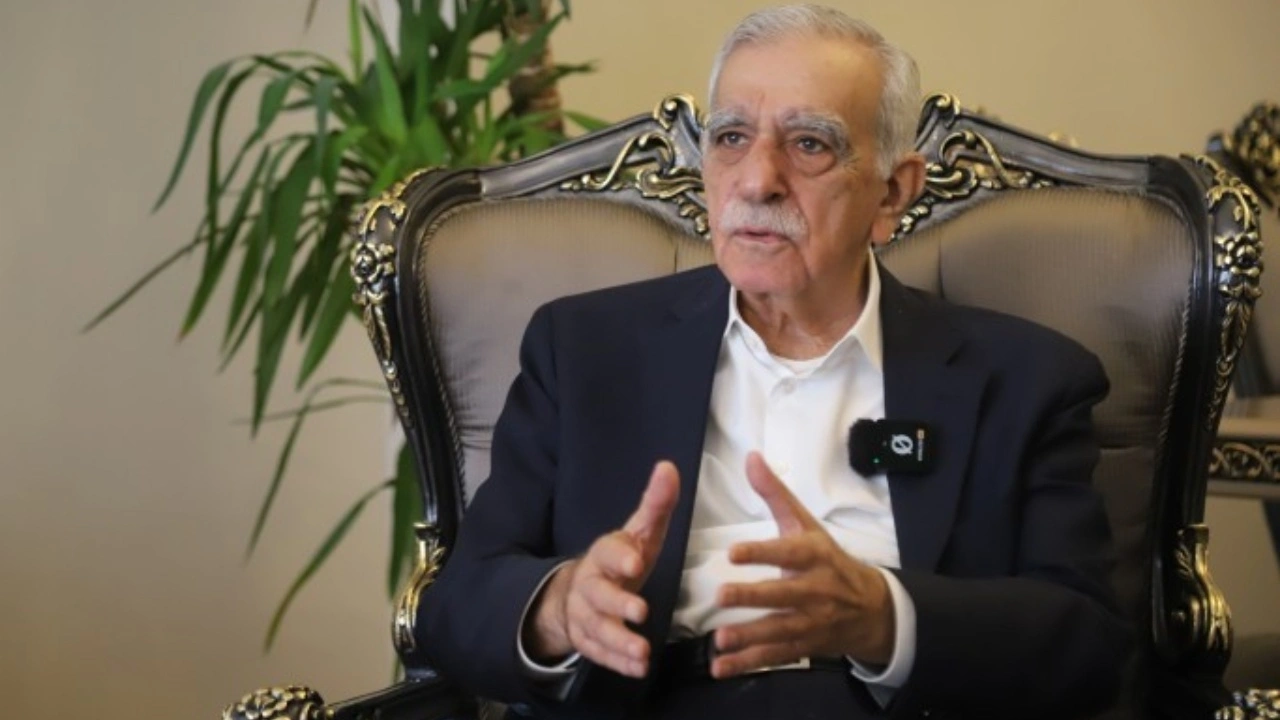 İçişleri Bakanlığı'ndan Ahmet Türk kararı: Yine makama dönemedi