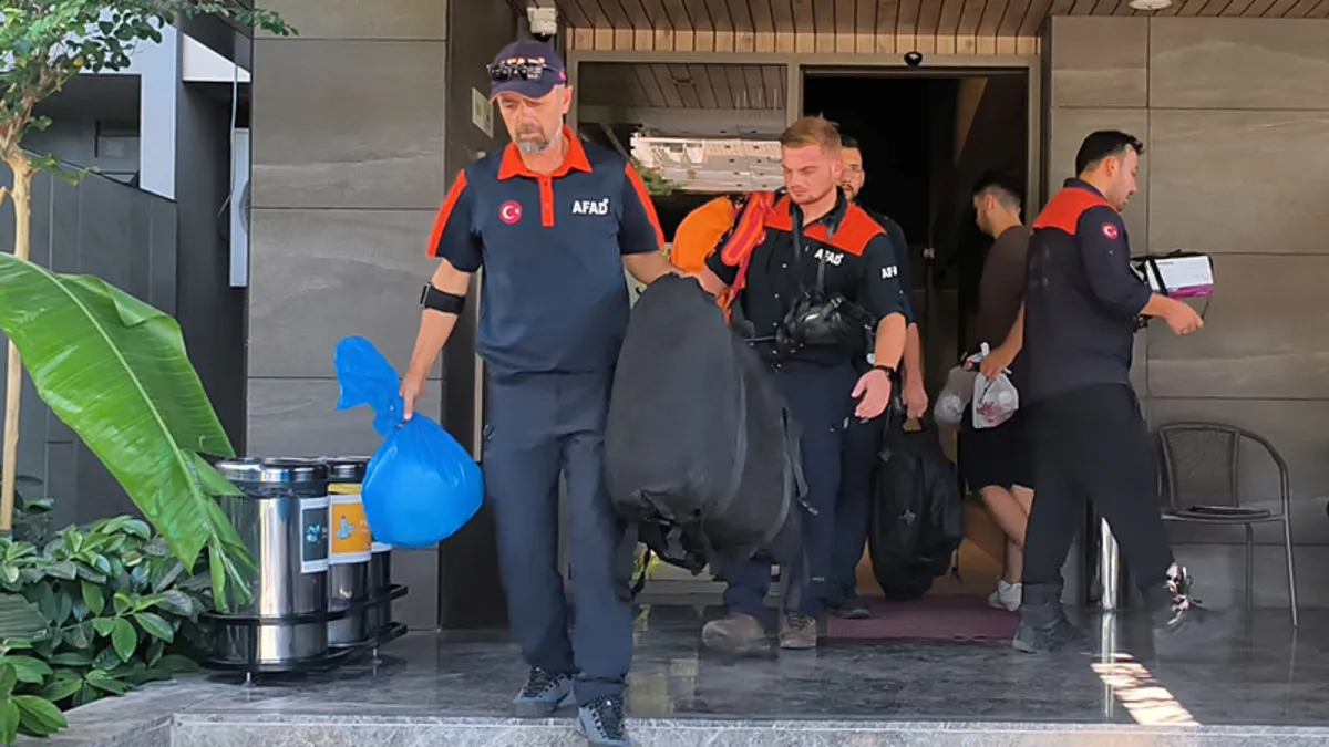 Otel odasında ölü bulundu: Bulunan maddeler ekipleri alarma geçirdi!