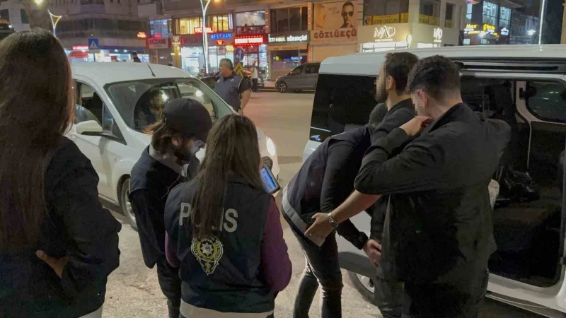 Bitlis'te 'şok arananlar' uygulaması: Bir gözaltı