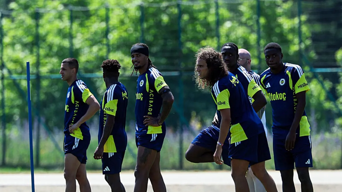 Fenerbahçe'den kamp kadrosuna ilişkin açıklama!