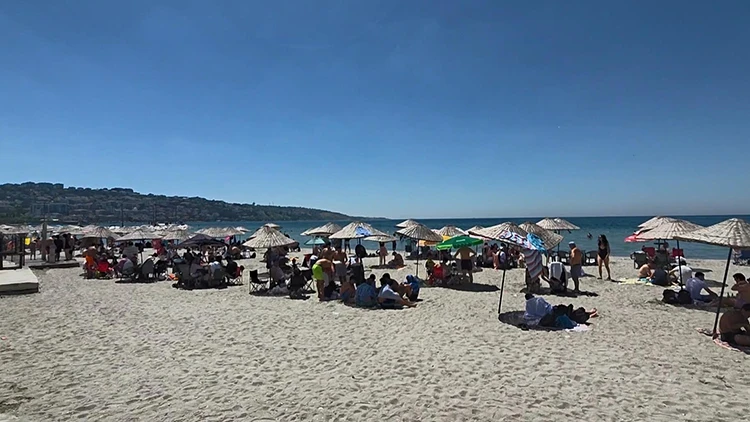İstanbul’da yürek yakan olay! Büyükçekmece'de denize giren çocuk boğuldu