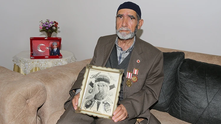 Kıbrıs Barış Harekatı'nın 52. yılında Erzurumlu gazi konuştu: İnsanları öldürüp işkence yaptıklarına rastladık