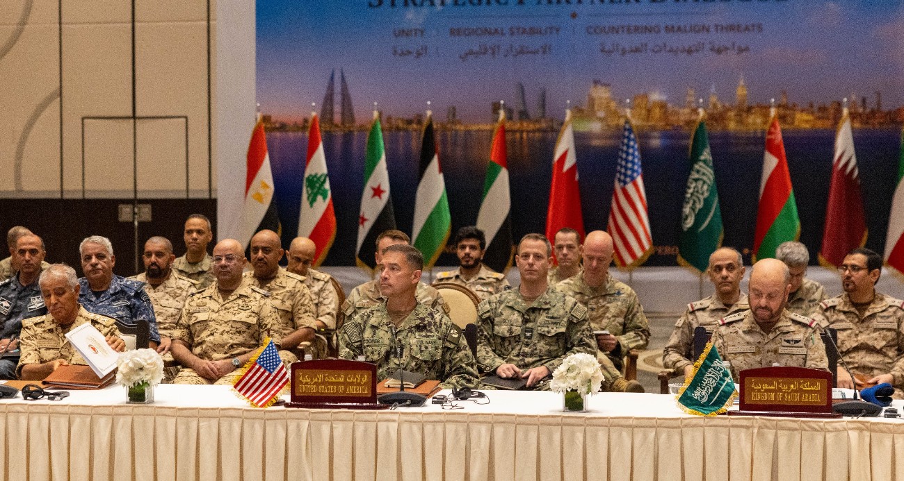 ABD ve 11 ülke Bahreyn’de bölgesel güvenlik zirvesinde bir araya geldi