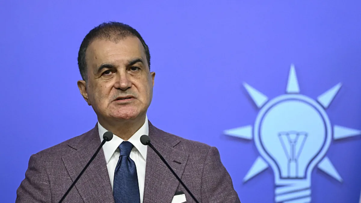 Son Dakika | AK Parti Sözcüsü Ömer Çelik'ten Katil İsrail'e tepki: Suriye’nin egemenliğini hedef alan saldırıları en güçlü şekilde kınıyoruz