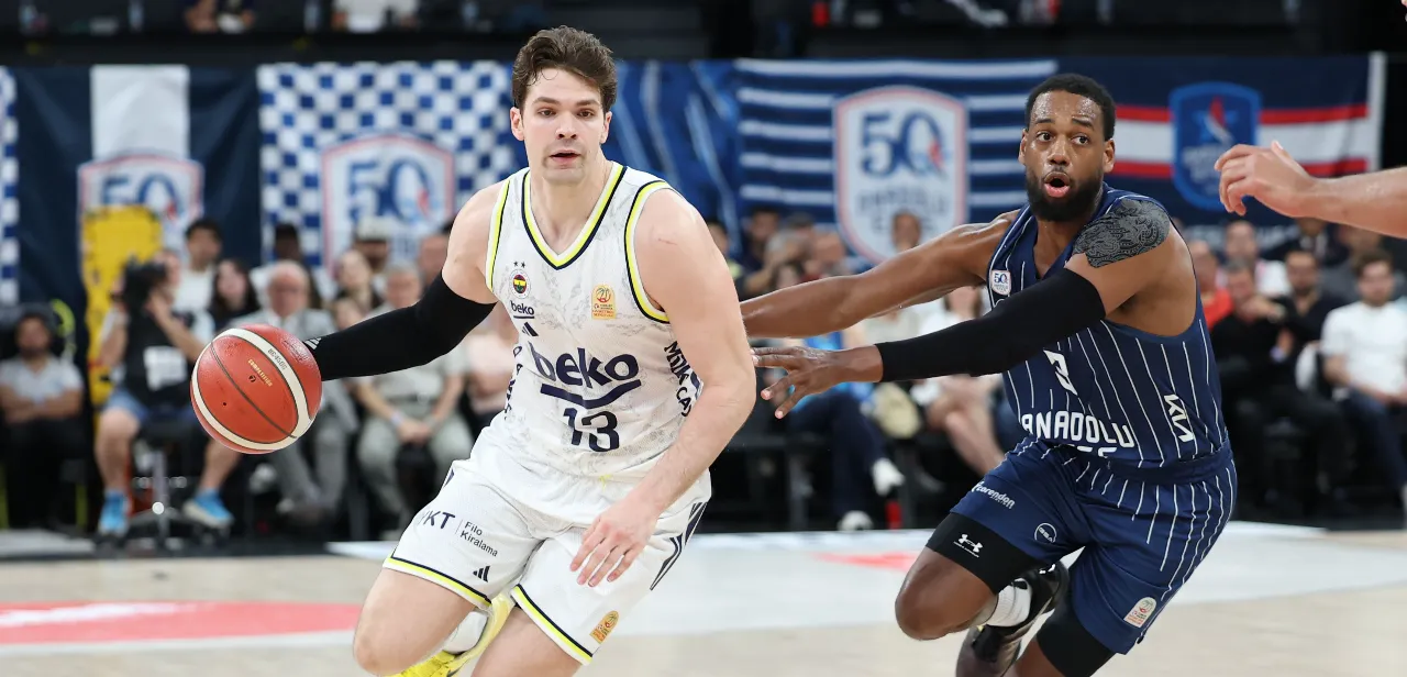 102 sayılık galibiyet! Anadolu Efes, Fenerbahçe Beko'ya geçit vermedi