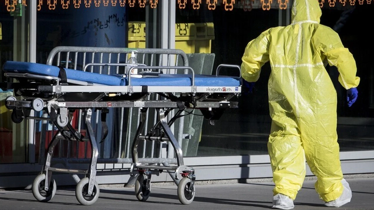 Fransa'da Ebola virüsü şüphesiyle 5 kişi karantinaya alındı