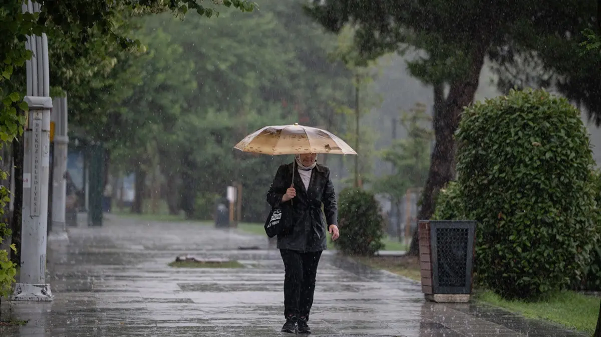 Meteorolojiden 3 günlük uyarı! Yağmurlu hava geri dönüyor