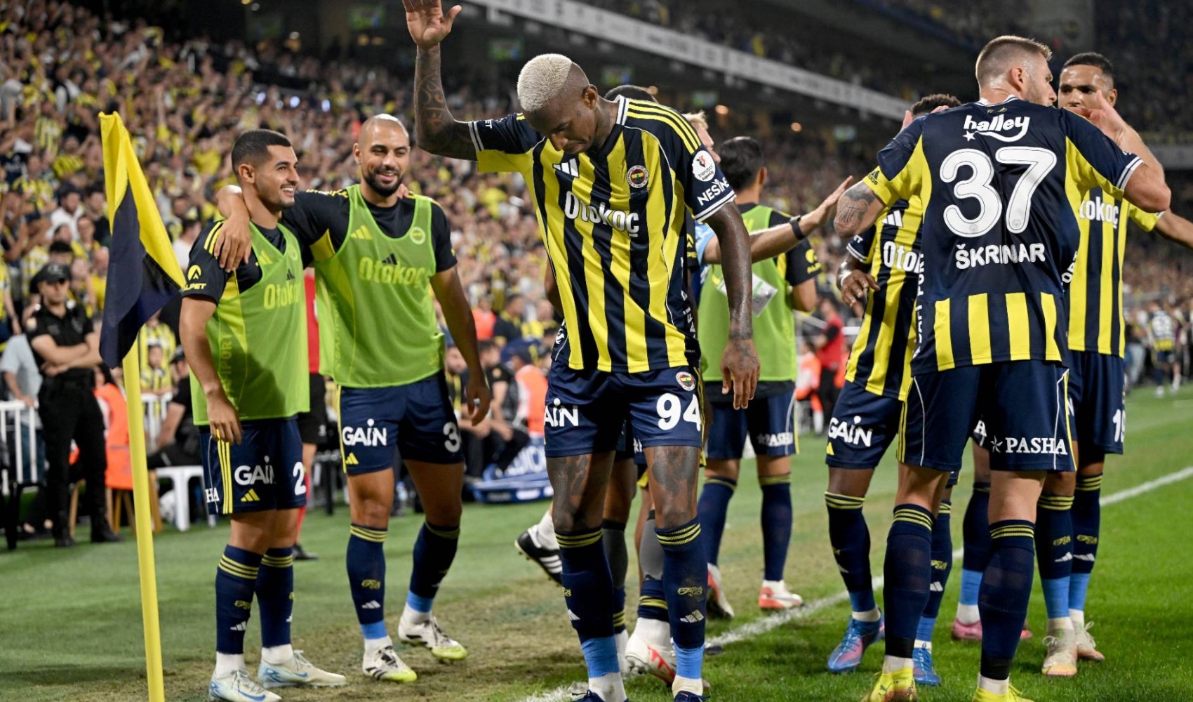 Fenerbahçe'nin hazırlık maçları açıklandı: İşte tarih ve rakipler