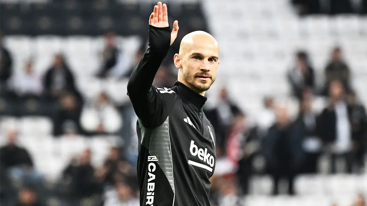 Eski takımı peşini bırakmıyor! Vaclav Cerny için yen teklif yolda