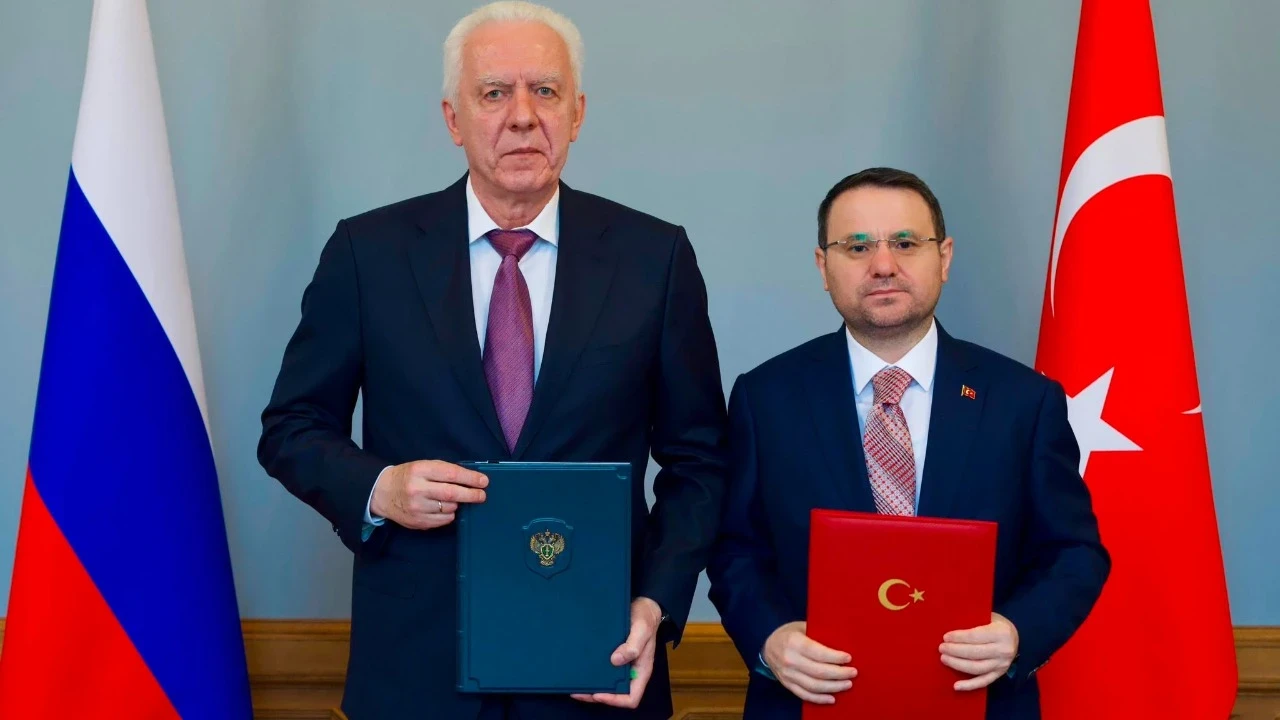 Bakan Akın Gürlek’ten Rusya’da kritik temas! “Can Dalton” için iade talebi
