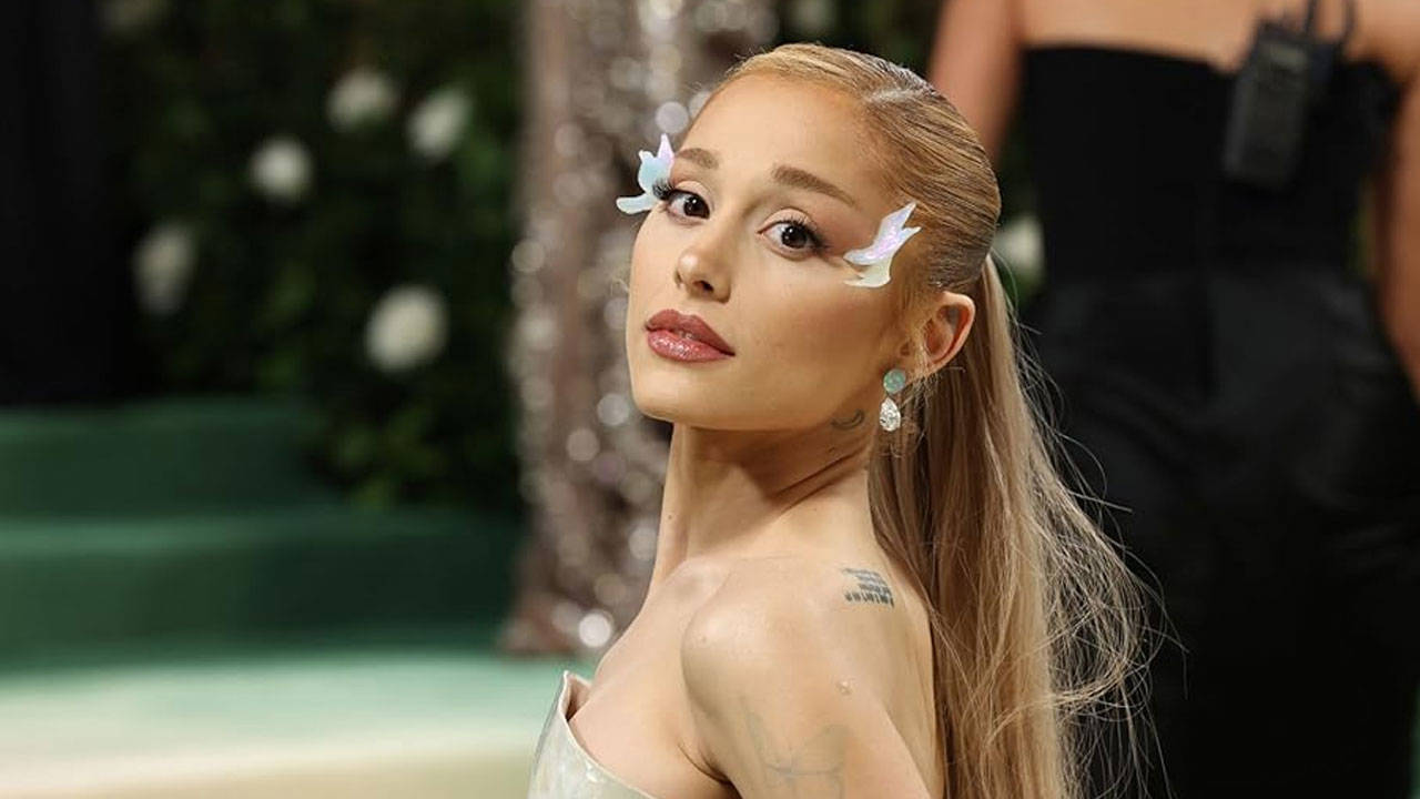 Ariana Grande'den Beyaz Saray'a tepki: Müziğimi barbar uygulamalarla ilişkilendirmeyin