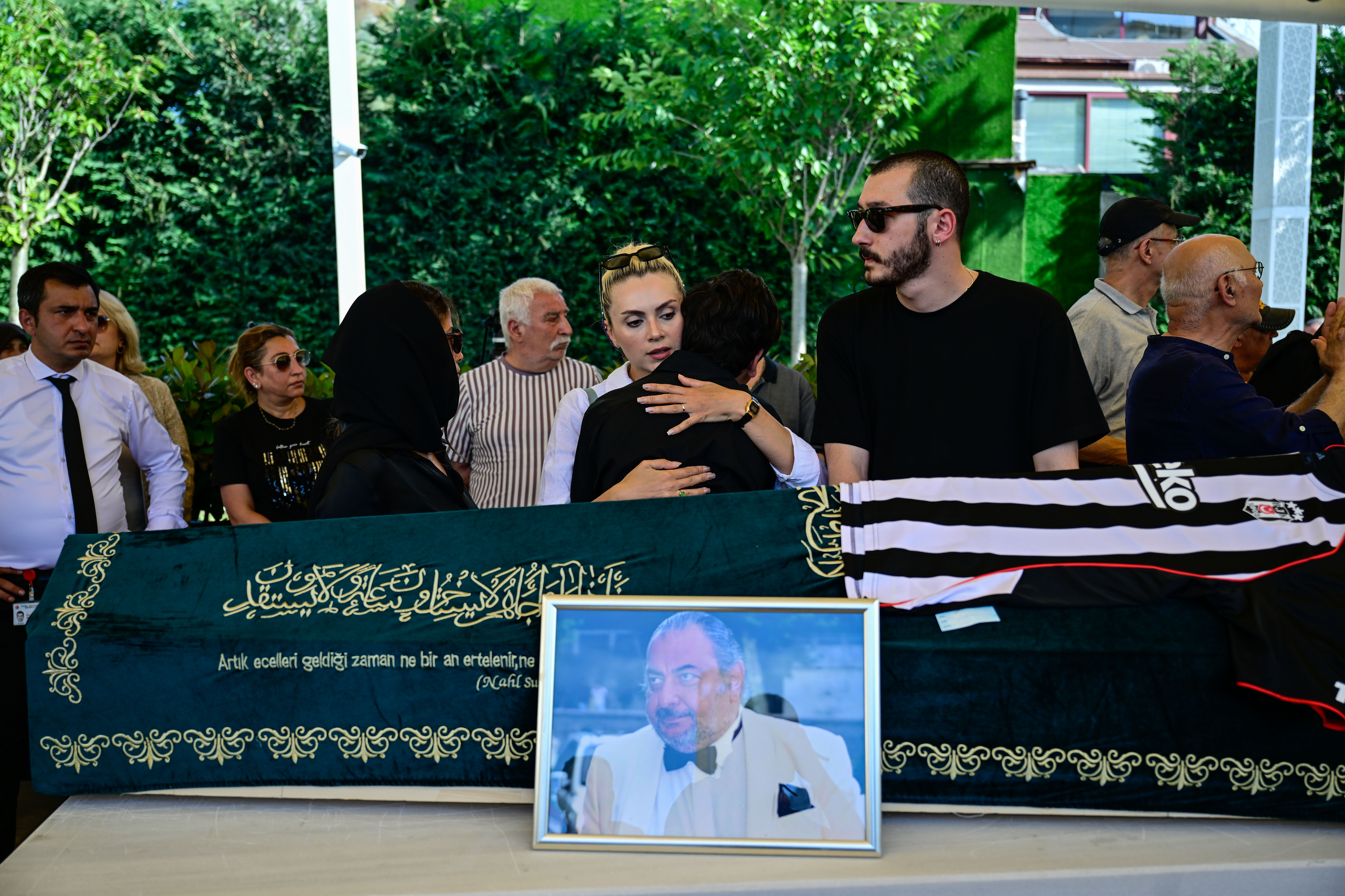 Gazeteci Reha Muhtar son yolcuğuna uğurlandı
