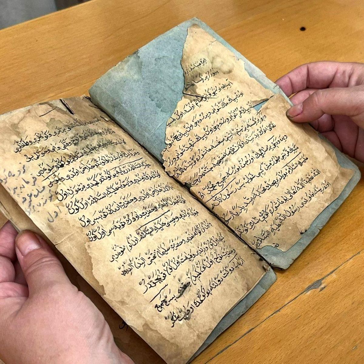 Tozlu raflardan dijital dünyaya: 600 yıllık miras Ege'de koruma altında