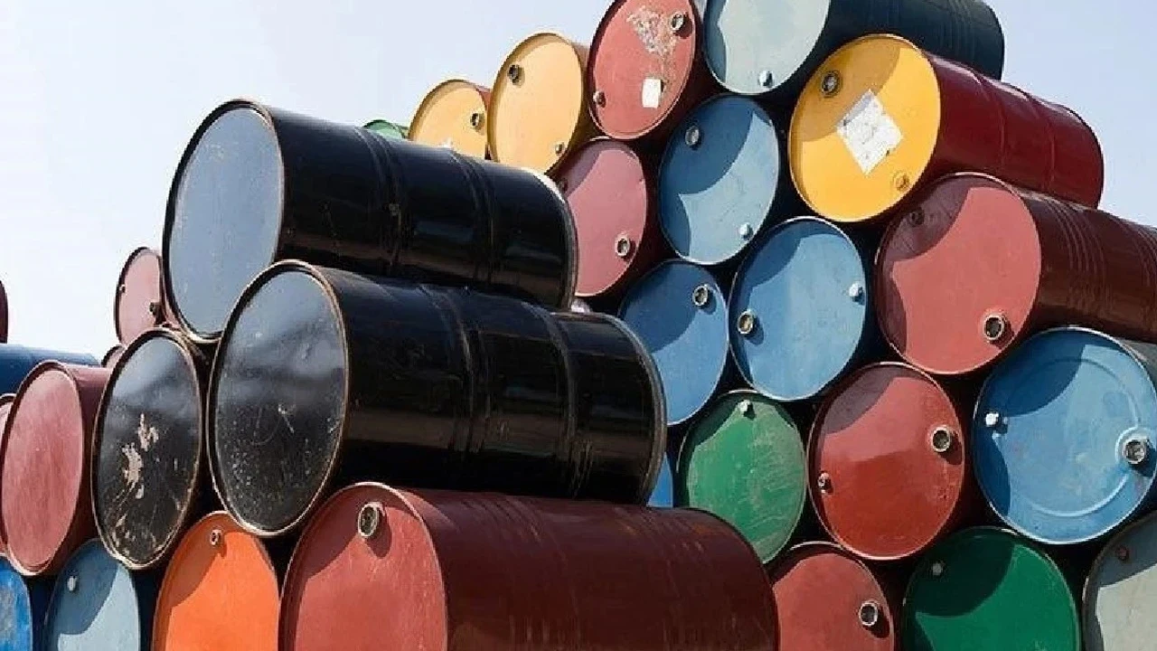 Petrol fiyatları yükselişle başladı