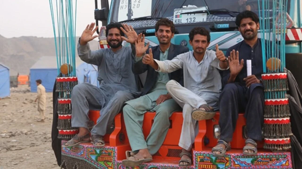 Pakistan: 2,4 milyondan fazla Afgan, ülkesine döndü