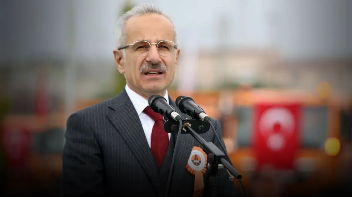 Yalova-Armutlu yolu bitti, sıra otoyolda: Uraloğlu müjdeleri peş peşe sıraladı