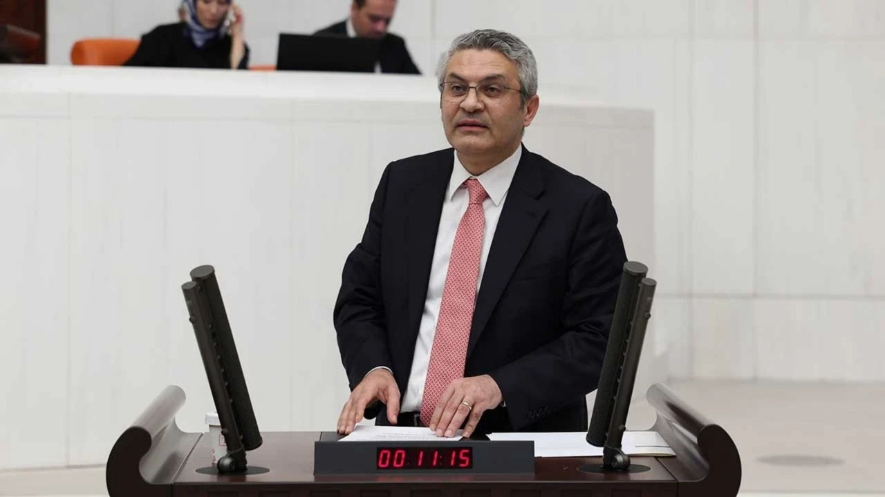 Oğuz Kaan Salıcı: ‘Dağılma dün değil Özgür Özel genel başkanken başladı’
