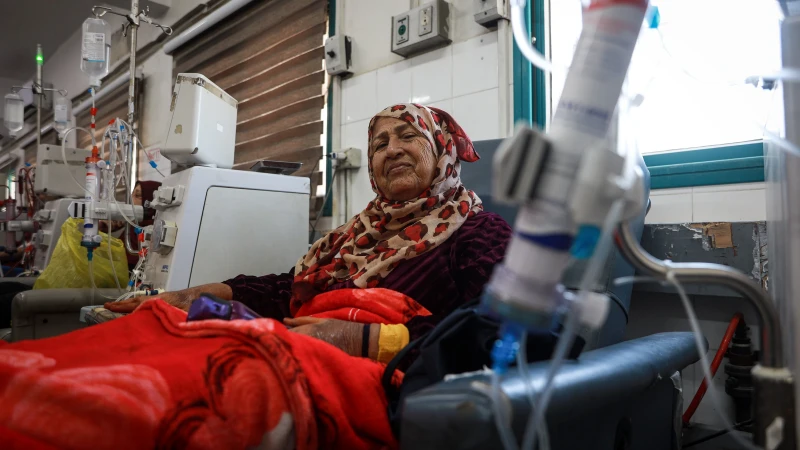 Gazze'deki Şifa Hastanesi'nde diyaliz cihazlarının yarısı İsrail ablukası nedeniyle durdu